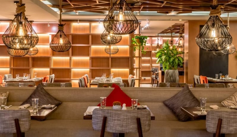 WORLD EATERY FAMILY SEATING